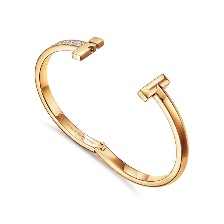 Tiffany T:T1 Wide Diamond Hinged Bangle in Yellow Gold image number 4