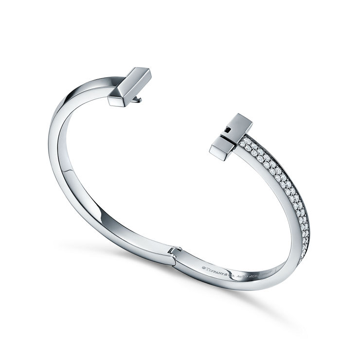 Tiffany T:T1 Wide Diamond Hinged Bangle in White Gold image number 5