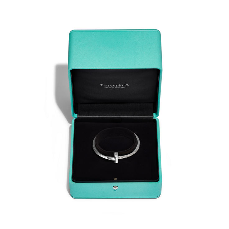 Collezione Tiffany T:Bracciale T1 con diamanti in oro bianco numero immagine 8