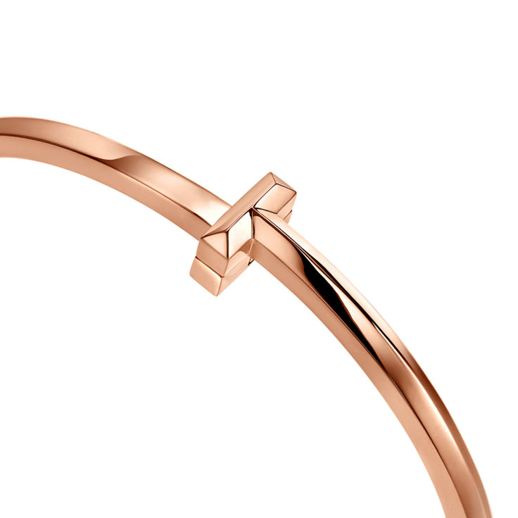 Tiffany T:T1 Narrow Hinged Bangle in Rose Gold image number 6