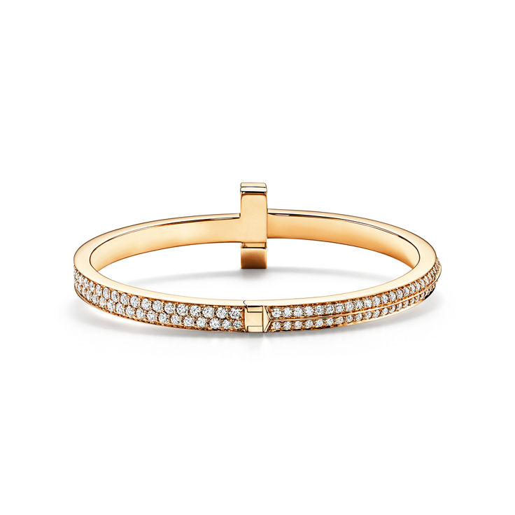 Tiffany T:T1 Wide Diamond Hinged Bangle in Yellow Gold image number 4