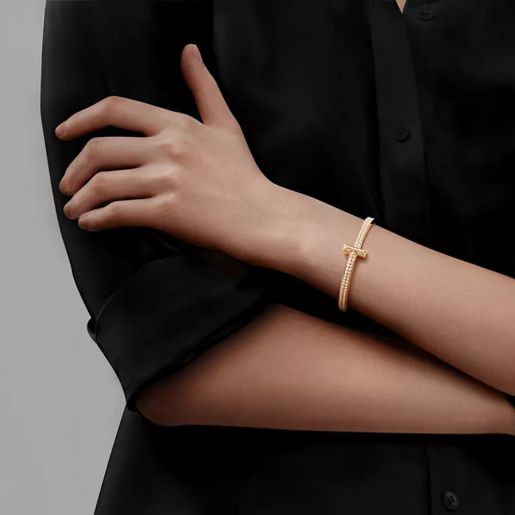 Tiffany T:T1 Wide Diamond Hinged Bangle in Yellow Gold, 1