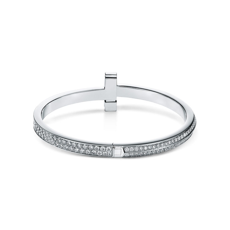 Tiffany T:T1 Wide Diamond Hinged Bangle in White Gold image number 4