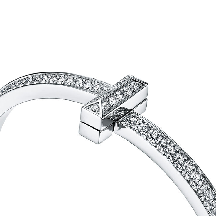 Tiffany T:T1 Wide Diamond Hinged Bangle in White Gold image number 5