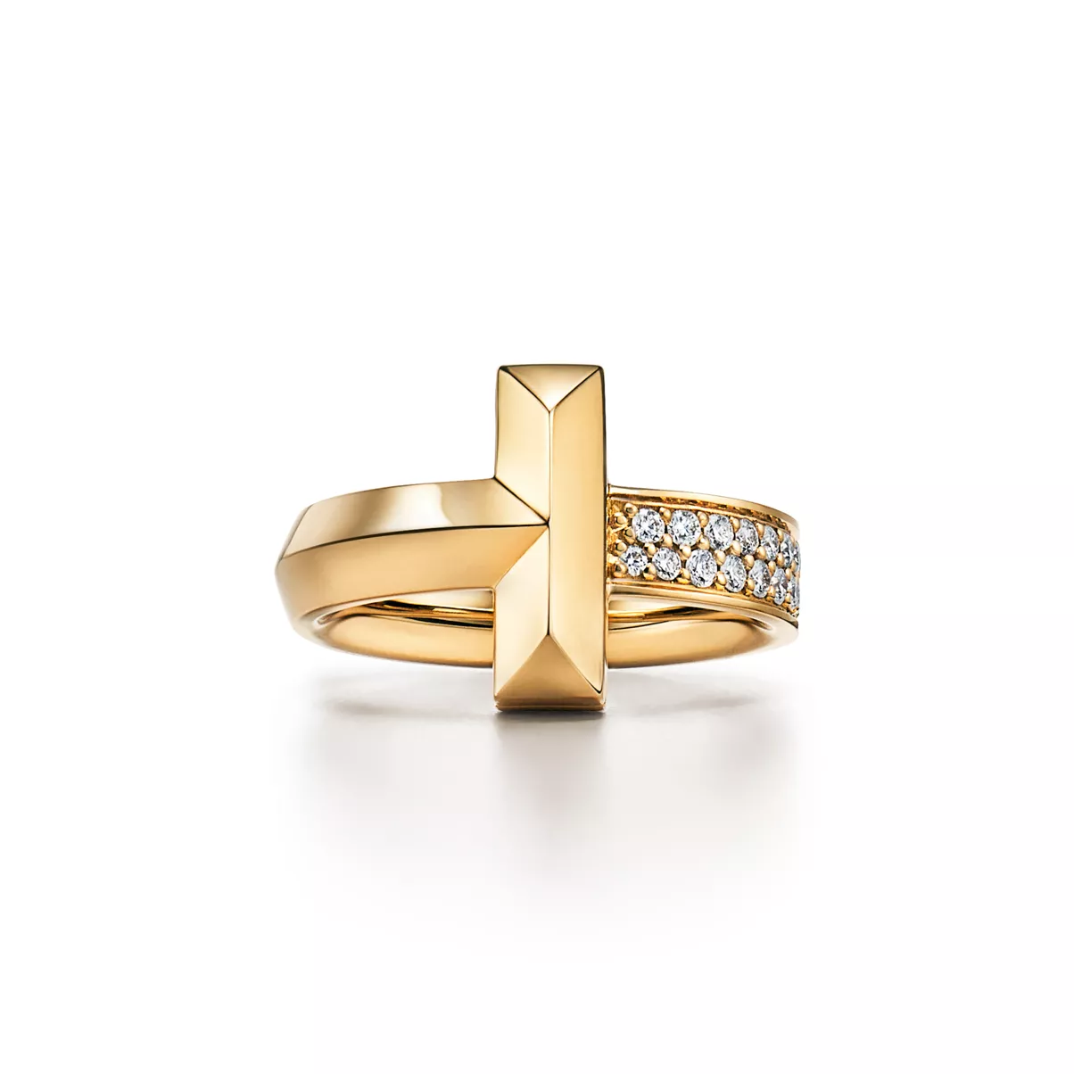 T1 Ring in Yellow Gold with Diamonds