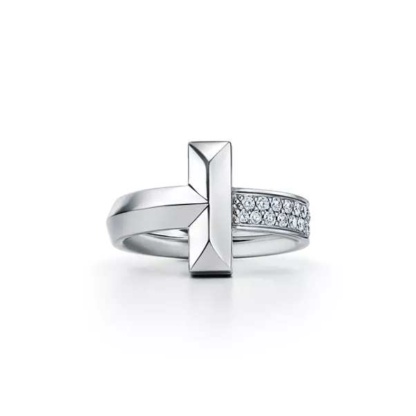 T1 Ring in White Gold with Diamonds