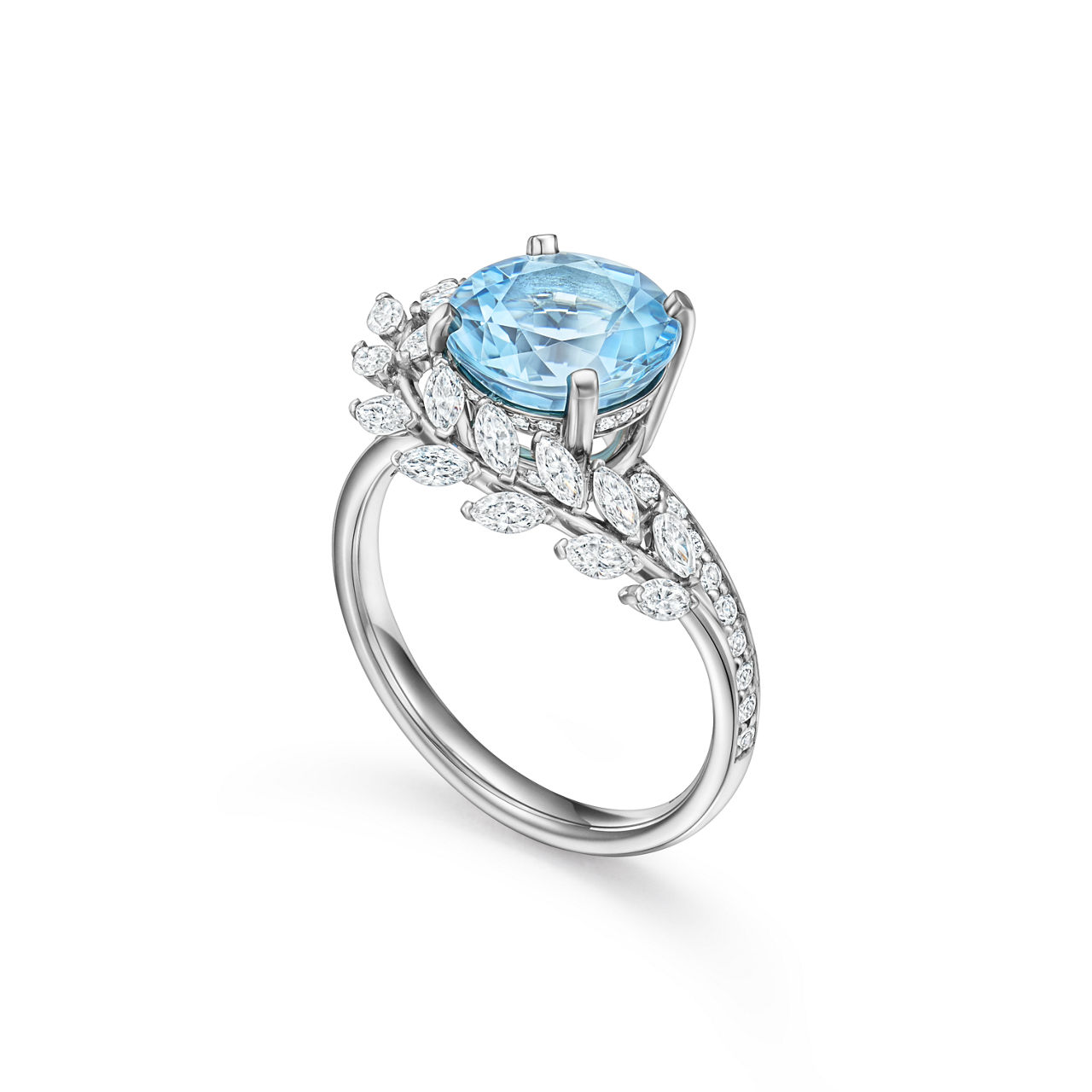 Tiffany Victoria®:Vine Ring in Platinum with an Aquamarine and Diamonds image number 2