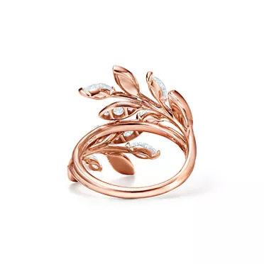Tiffany Victoria®:Diamond Vine Bypass Ring in 18k Rose Gold, 3