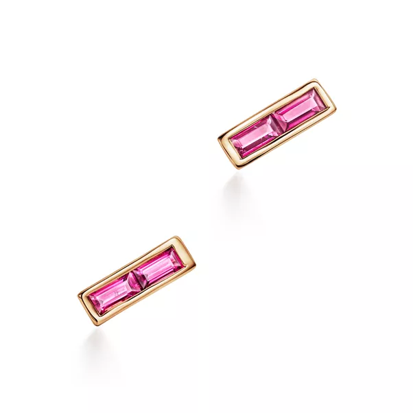 Bar Earrings in 18k Gold with Baguette Rubellites