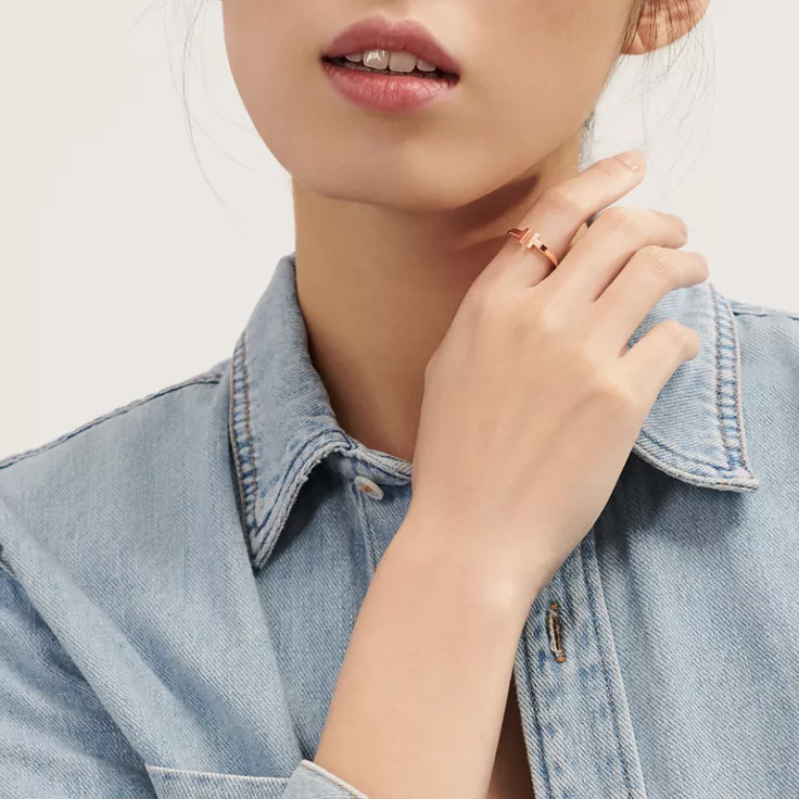 Tiffany T:Wire Ring in Rose Gold, 1