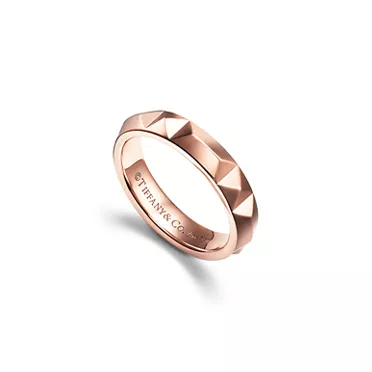 Tiffany True&reg;:Band Ring in Rose Gold, 4 mm Wide, 3