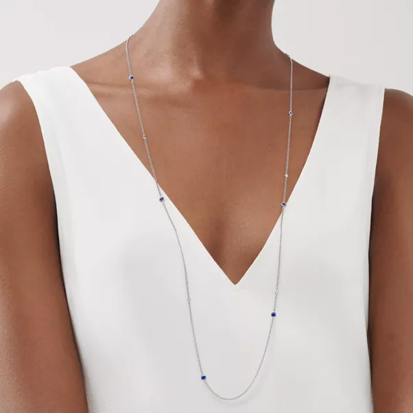 Color by the Yard Sprinkle Halskette in Platin mit Saphiren und Diamanten