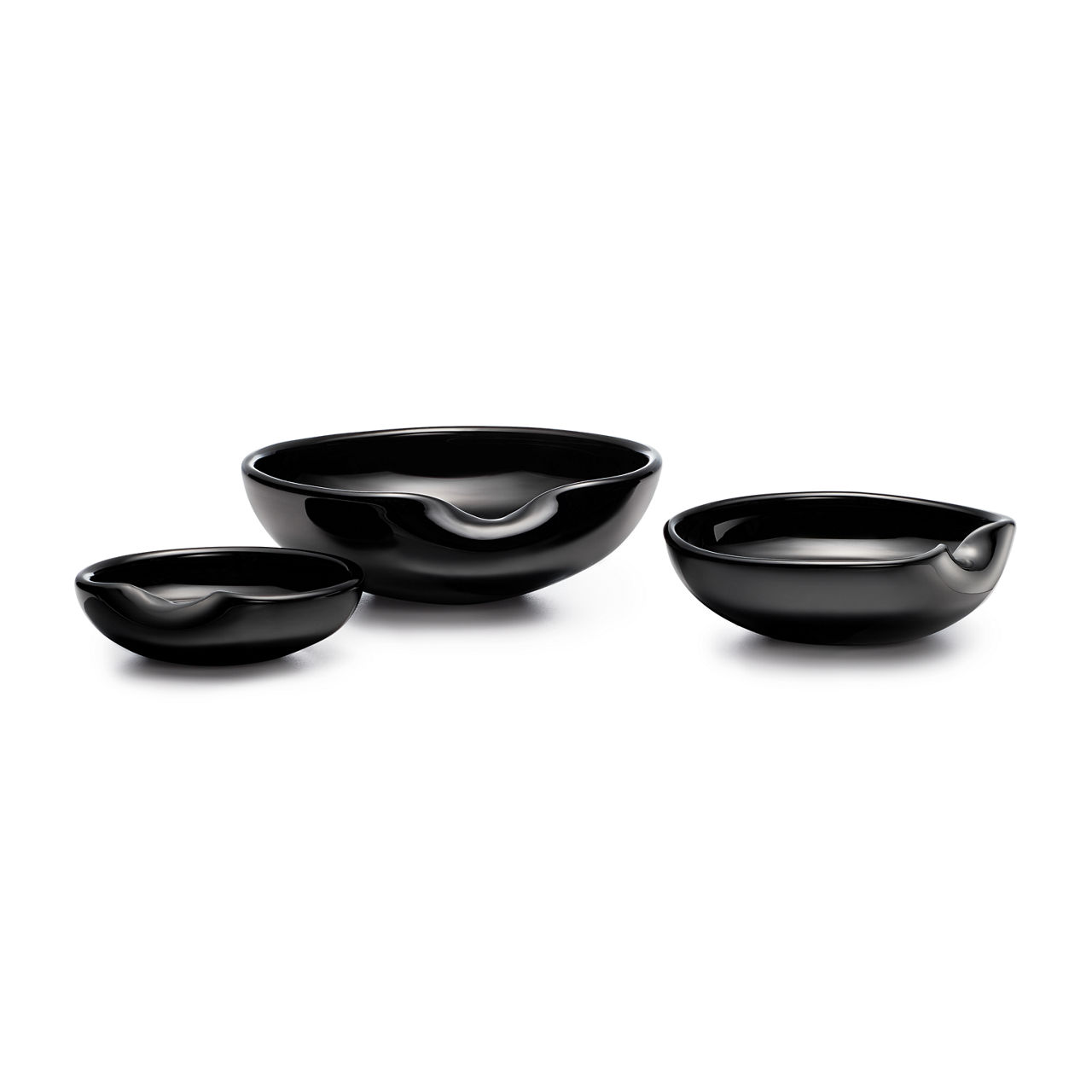 Elsa Peretti®:Thumbprint Dishes in Black Venetian Glass, Set of Three image number 0