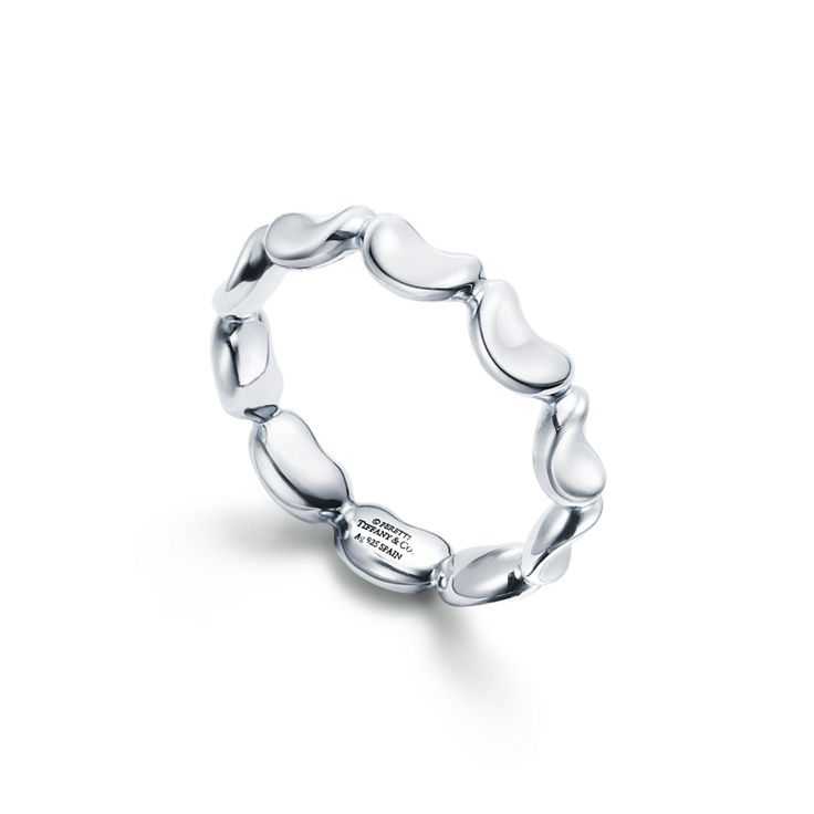 Elsa Peretti®:Bean design Continuous Ring in Sterling Silver image number 2