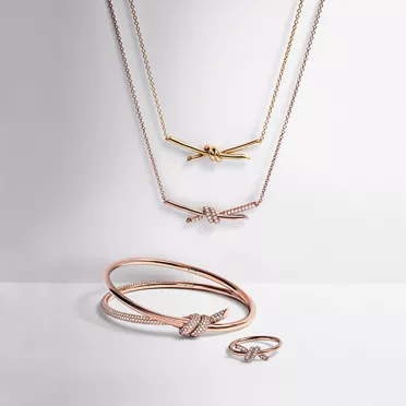 Tiffany Knot:Pendant in Yellow Gold, 2