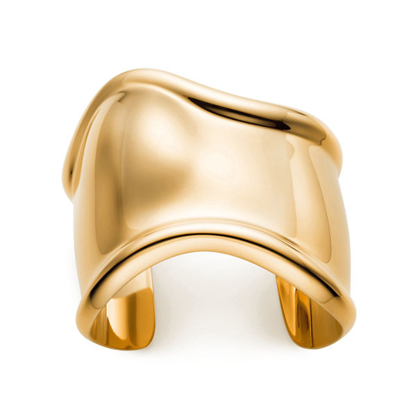 Elsa Peretti®:Medium Bone Cuff in 18k Gold