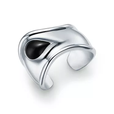 Elsa Peretti®:Small Bone Cuff in Sterling Silver with Black Nephrite Jade, 2