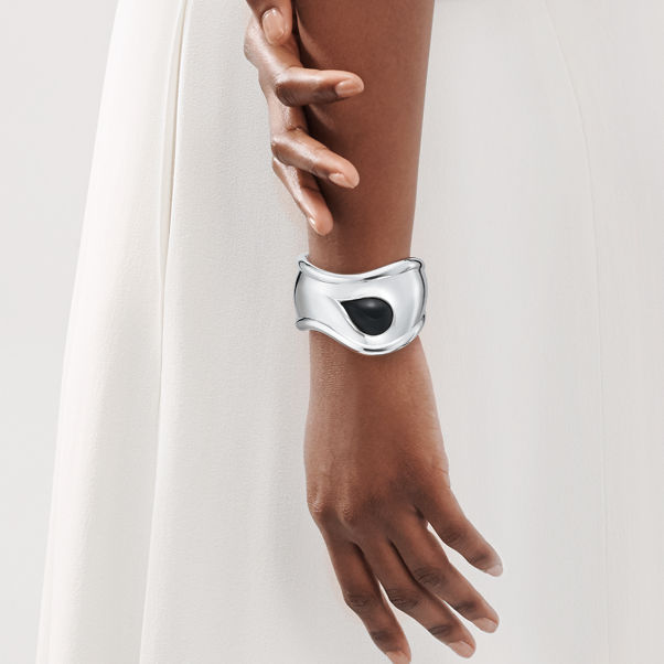 Elsa Peretti®:Small Bone Cuff in Sterling Silver with Black Jade