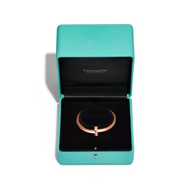 Tiffany T:T1 Wide Hinged Bangle in Rose Gold, 7