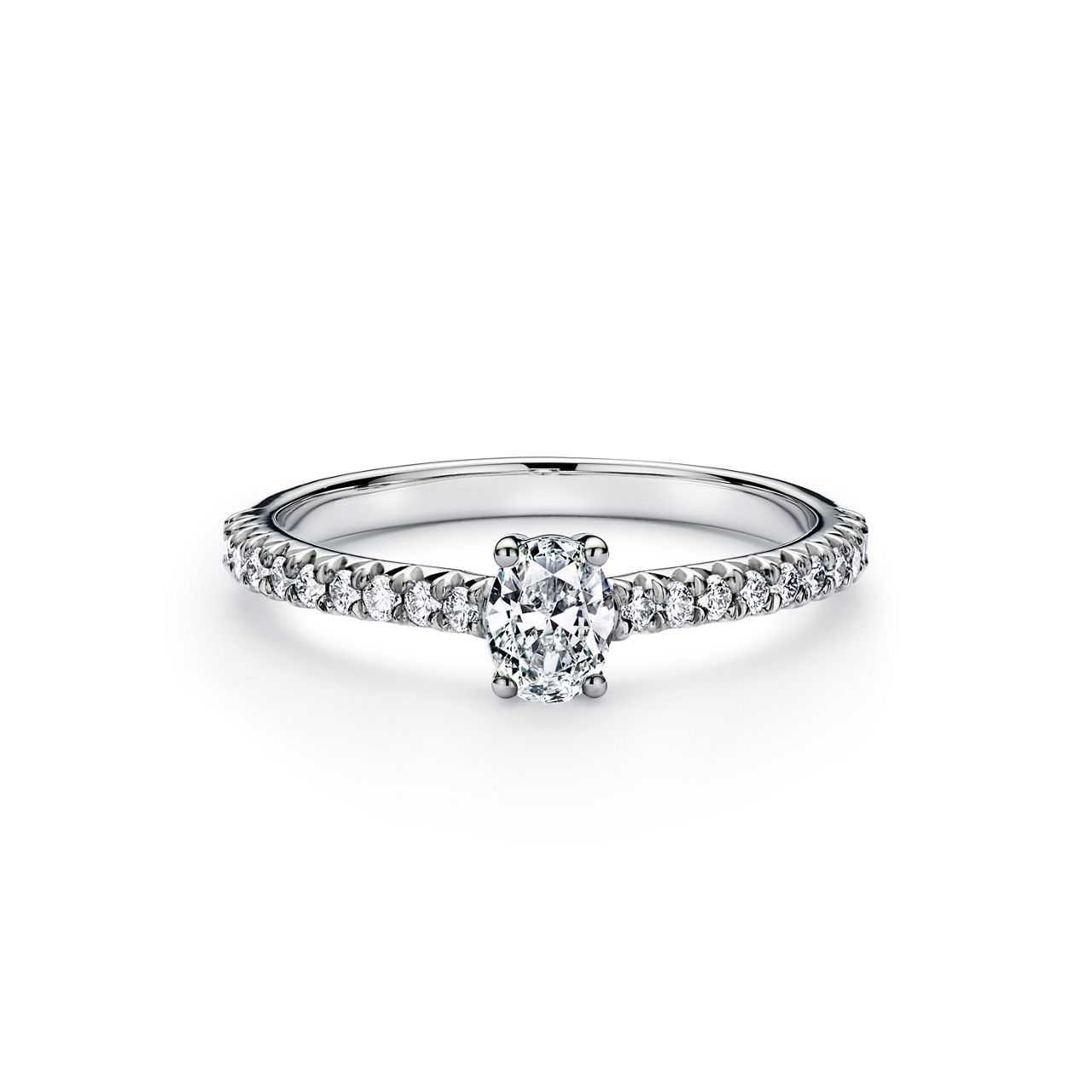 Tiffany Novo®:Oval Brilliant Engagement Ring with a Pavé Diamond Platinum Band | Tiffany & Co. UK