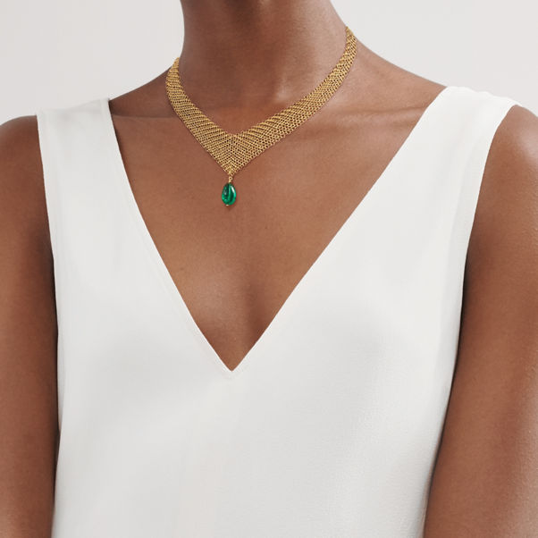 Elsa Peretti®:Mesh Bib Necklace in 18k Gold with a Tumbled Emerald Bead