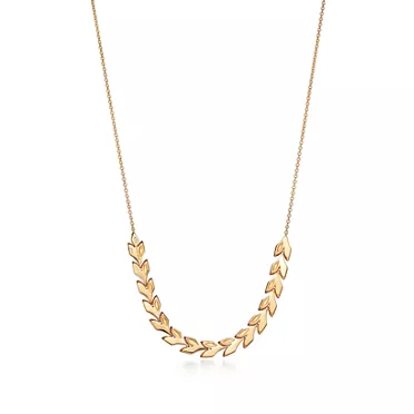 Tiffany Victoria®:Vine East West Pendant in Yellow Gold with Diamonds, 2