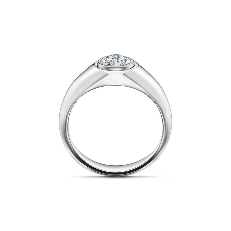 The Charles Tiffany Setting:Men's Engagement Ring in Platinum with a Round Brilliant Diamond image number 4