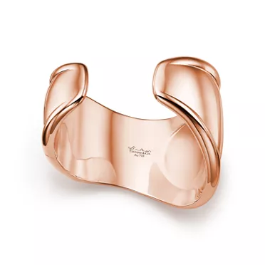 Elsa Peretti®:Small Bone Cuff in Rose Gold with Black Jade, 3