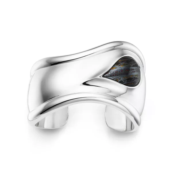 Kleiner Bone Cuff in Silber mit Tigereisen