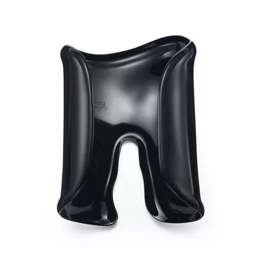 Collezione Elsa Peretti®:Bracciale Bone grande finitura nera su rame, 3