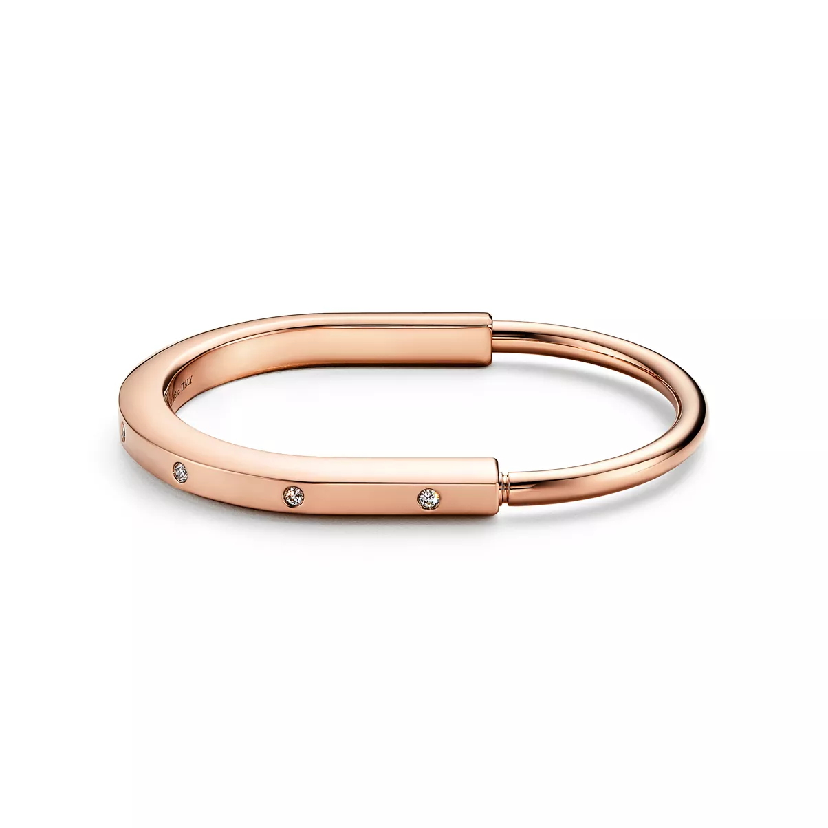 Bangle in Rose Gold with Diamond Accents