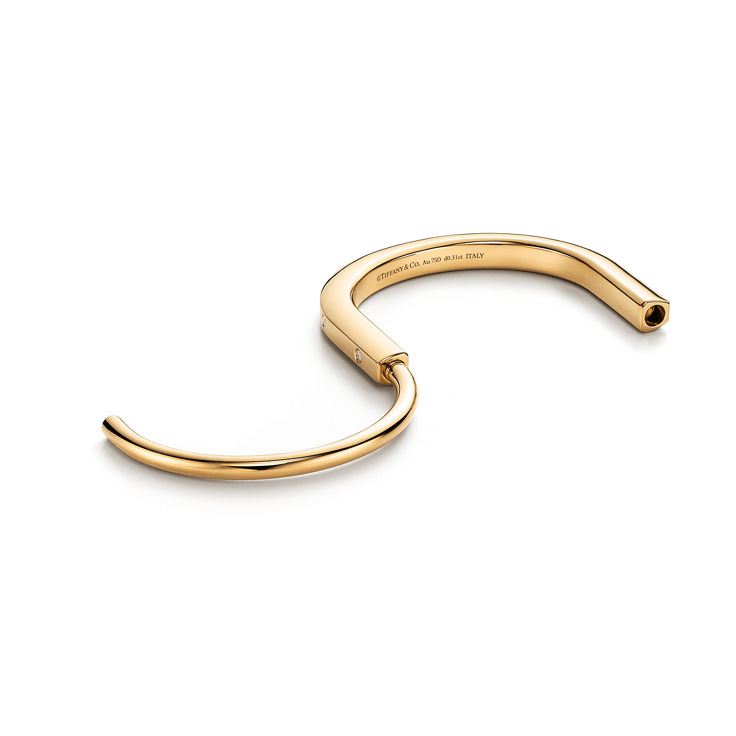 Tiffany Lock:Bracelet jonc en or jaune 18 carats accentué de diamants numéro dimage {1}
