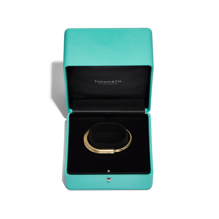 Tiffany Lock:Bracelet jonc en or jaune 18 carats accentué de diamants numéro dimage {1}