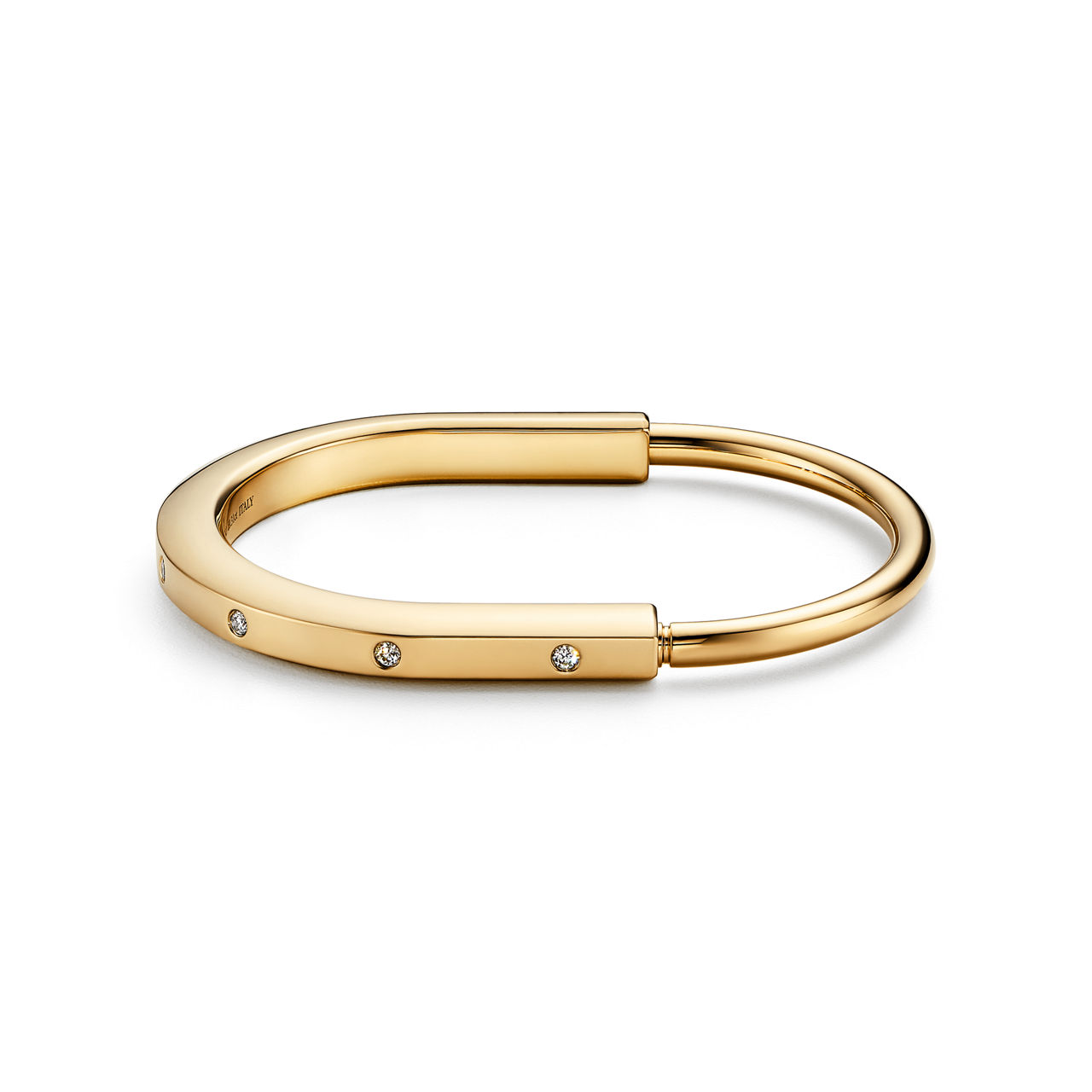 Bangle in Yellow Gold with Diamond Accents