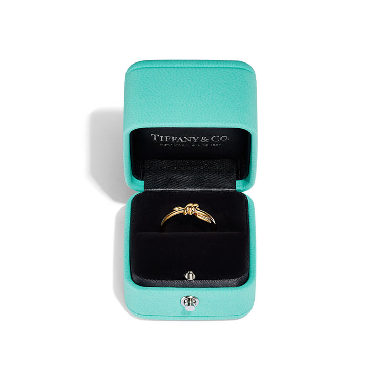 Tiffany Knot:Bague en or jaune 18 carats numéro dimage {1}