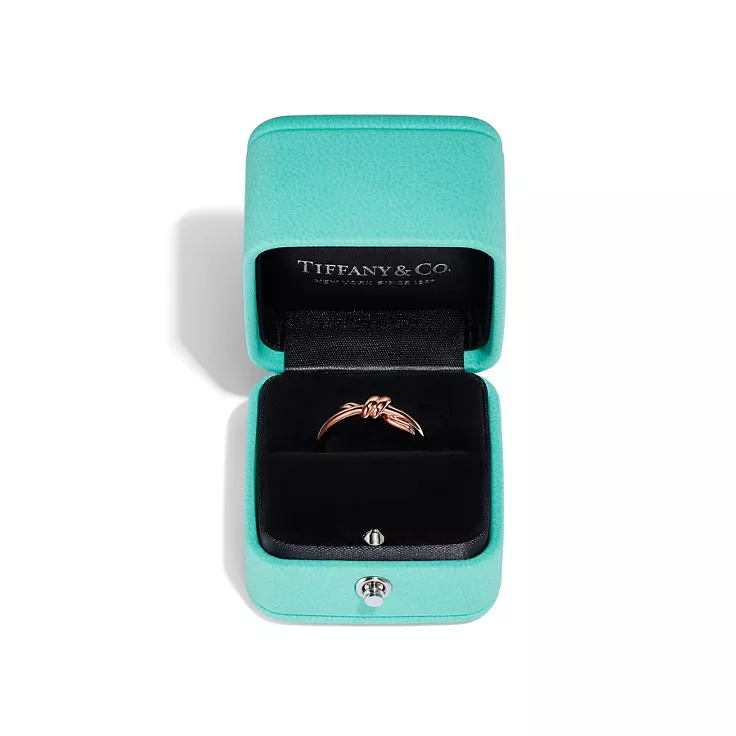 Tiffany Knot:Bague en or rose 18 carats, 5