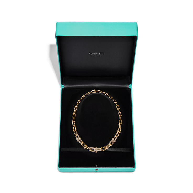 Tiffany HardWear:Graduated Link Necklace in Yellow Gold with Pavé Diamonds image number 4