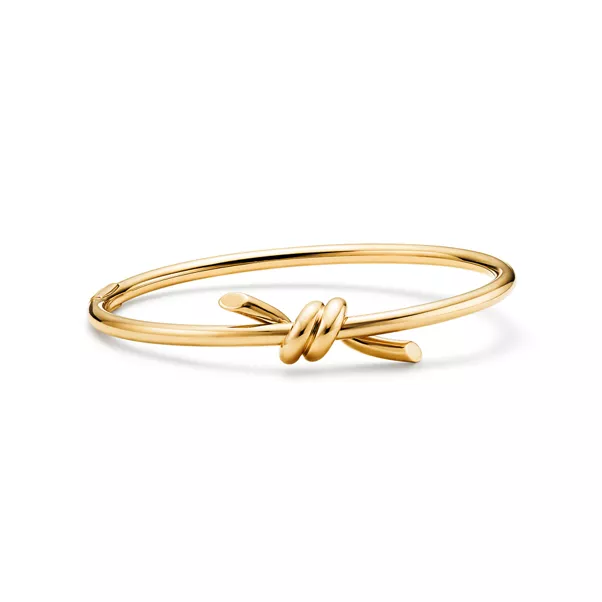 Wire Bangle in Yellow Gold