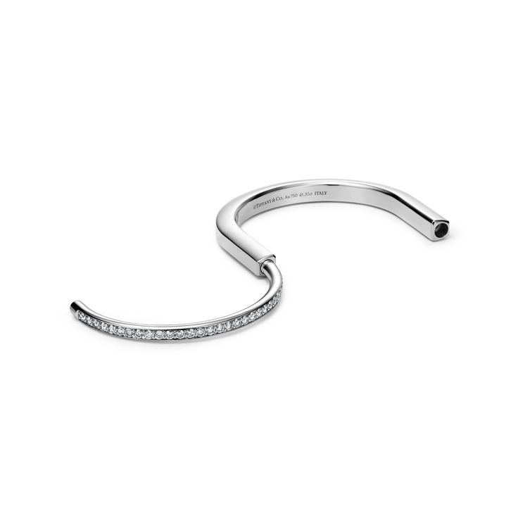 Tiffany Lock:Bangle in White Gold with Half Pavé Diamonds image number 4