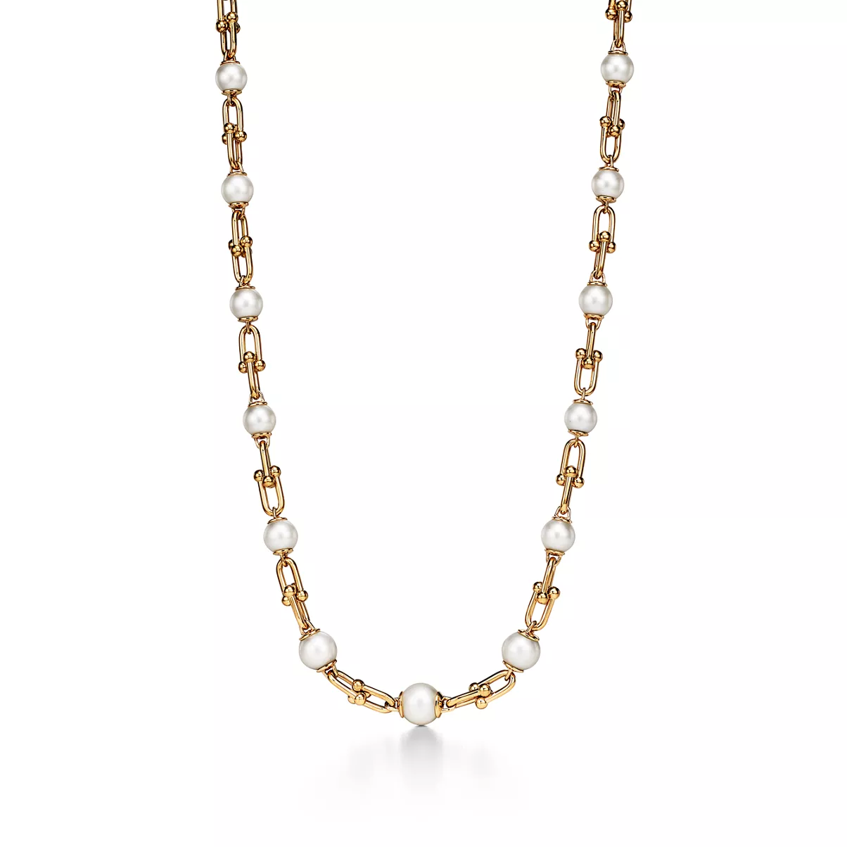 Graduated Link Necklace in Yellow Gold with Freshwater Pearls