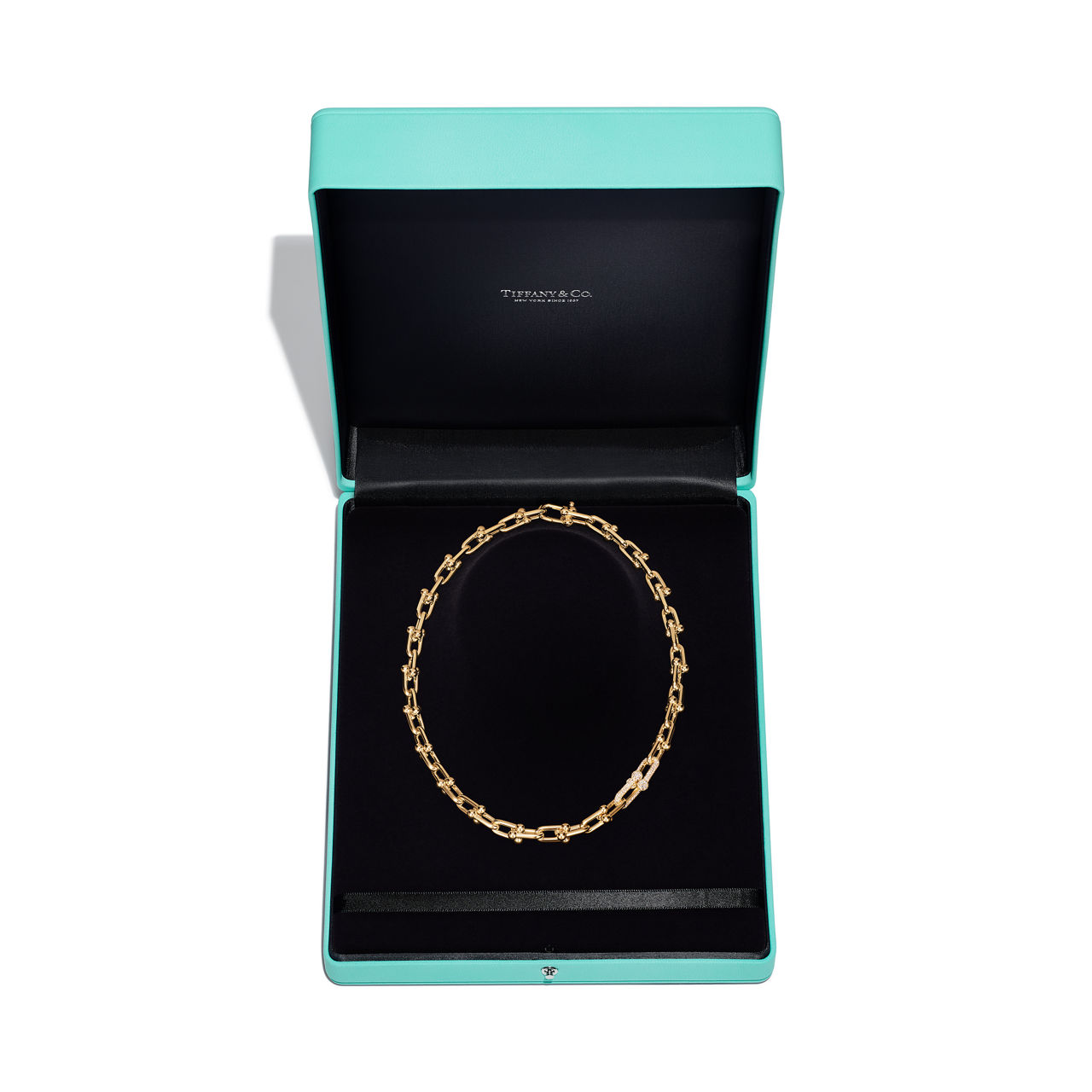 Tiffany HardWear:Medium Link Necklace in Yellow Gold with Diamonds