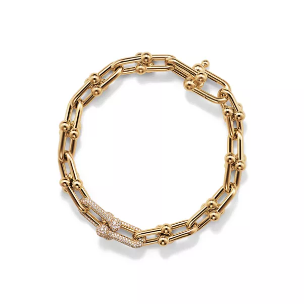 Medium Link Bracelet in Yellow Gold with Diamonds