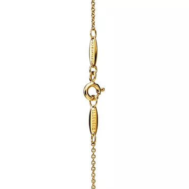 Elsa Peretti®:Bean® design Pendant in Yellow Gold with Green Jade, 18 mm, 3