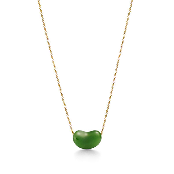 Elsa Peretti®:Bean design Pendant in Yellow Gold with Green Jade, 18 mm