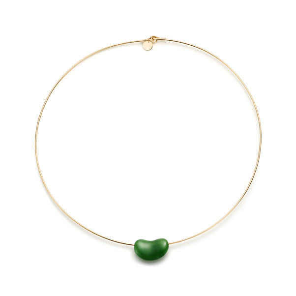 Elsa Peretti®:Bean design Wire Necklace in Yellow Gold with Green Jade, 20 mm