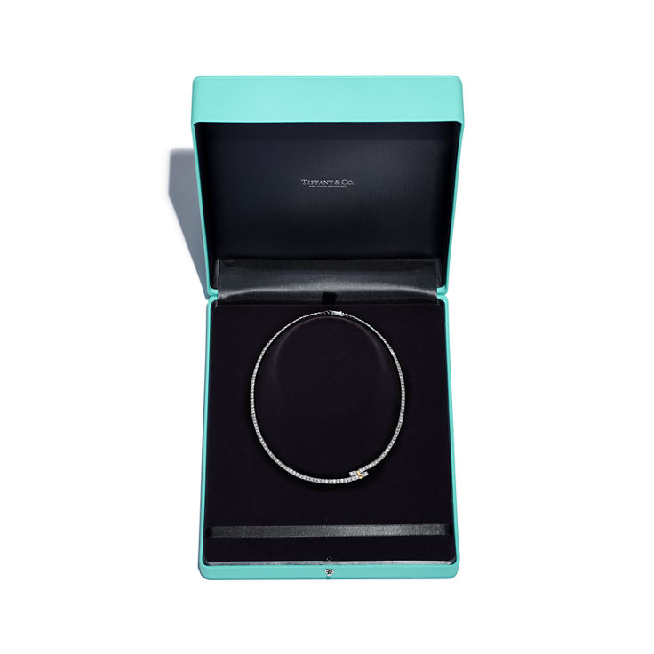 Tiffany Edge:Bypass Necklace in Platinum and Yellow Gold with Diamonds image number 5
