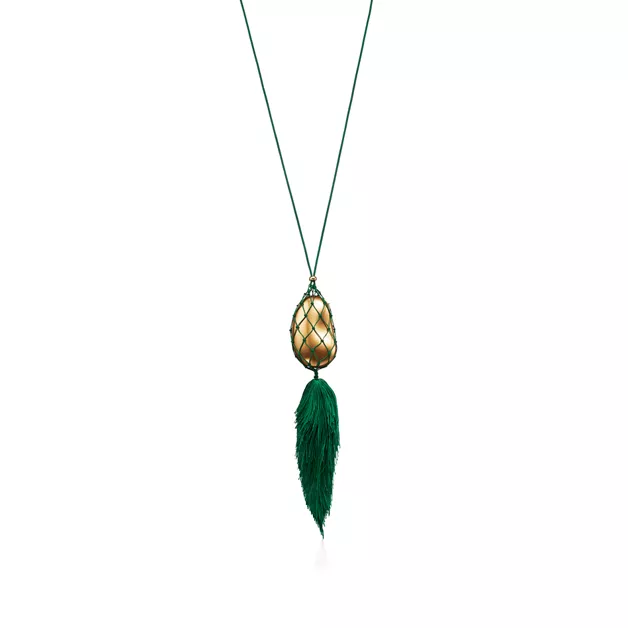 Elsa Peretti®:Bean® design Necklace of Gold Lacquer over Japanese Hardwood image number 0
