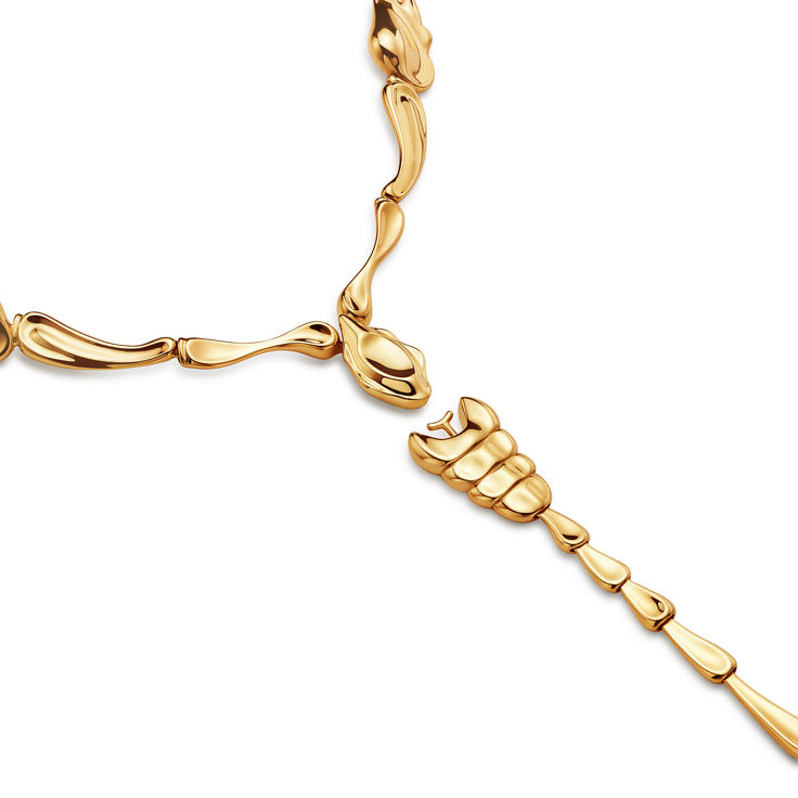 Elsa Peretti®:Scorpion Necklace in Yellow Gold image number 4