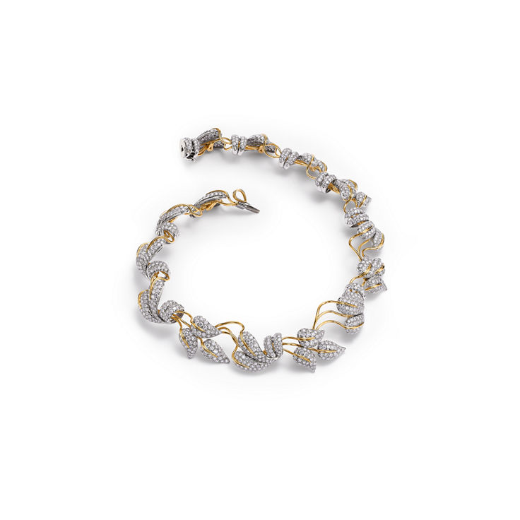 Schlumberger by Tiffany & Co.™:Leaves Necklace in Platinum and Yellow Gold image number 4