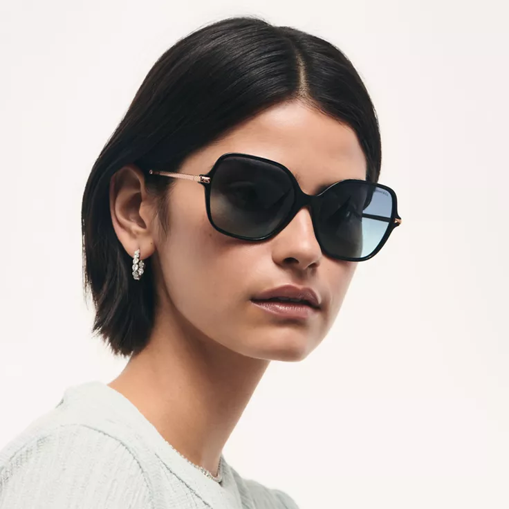 Wheat Leaf:Sunglasses in Black Acetate with Gradient Tiffany Blue&reg; Lenses, 1